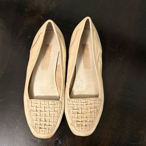 Enzo angialini flats, cream colored. Size 7 W